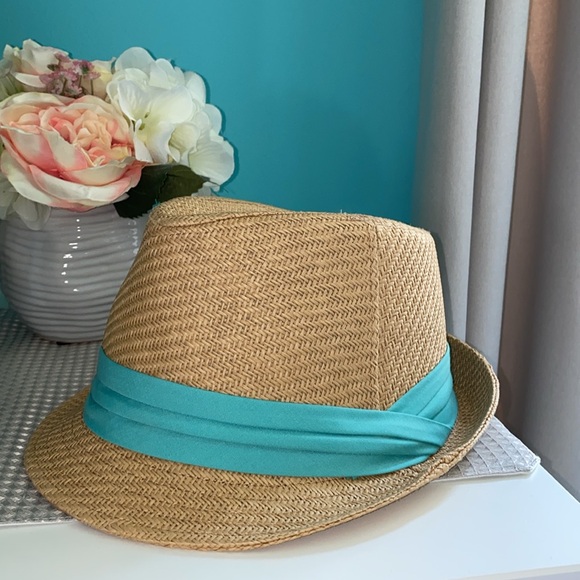 Beach fedora Charlotte Russe - Picture 3 of 5